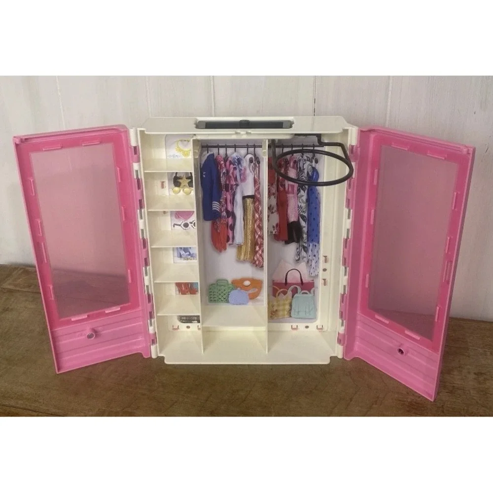 Barbie ultimate closet